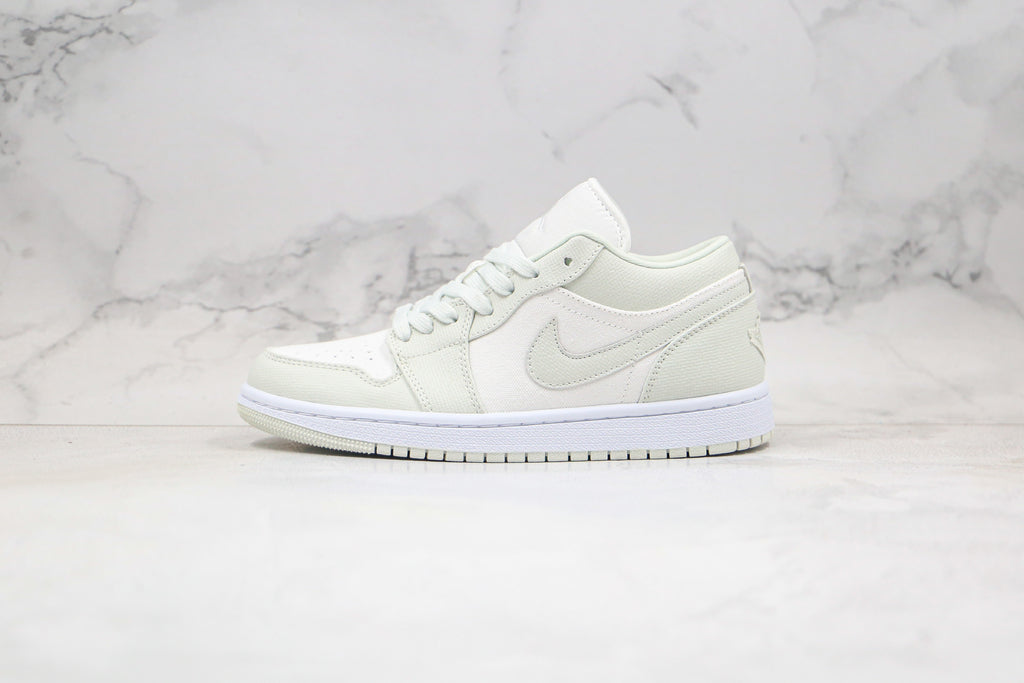 Air Jordan 1 Low Bege