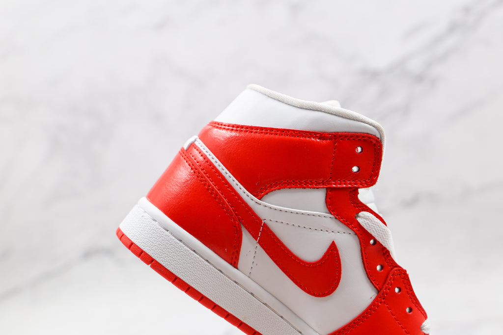 Air Jordan 1 Low
