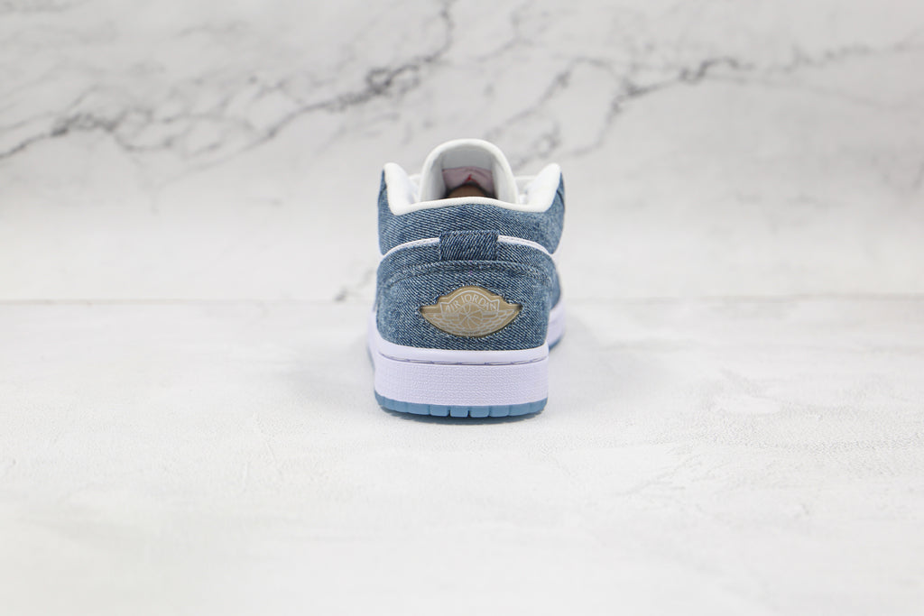 Air Jordan 1 Low