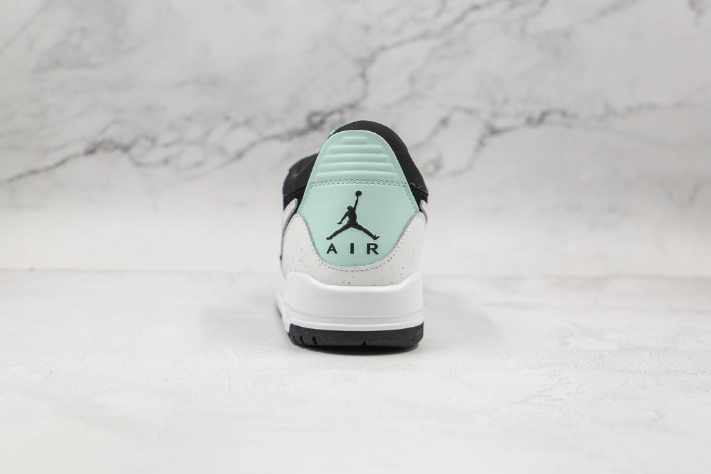 Air Jordan 3